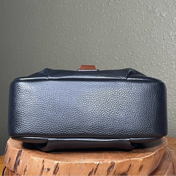 DOONEY & BOURKE DERBY PEBBLE LEATHER SHOULDER BAG - Picture 10 of 16